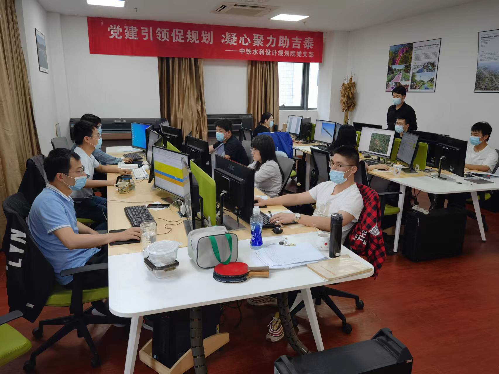 勇战高温，不服“暑”，水利规划人抢夺工期不懈怠